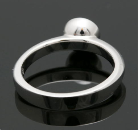 18K White Gold Diamond Solitaire Ring