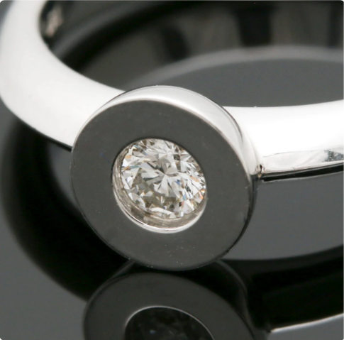 18K White Gold Diamond Solitaire Ring