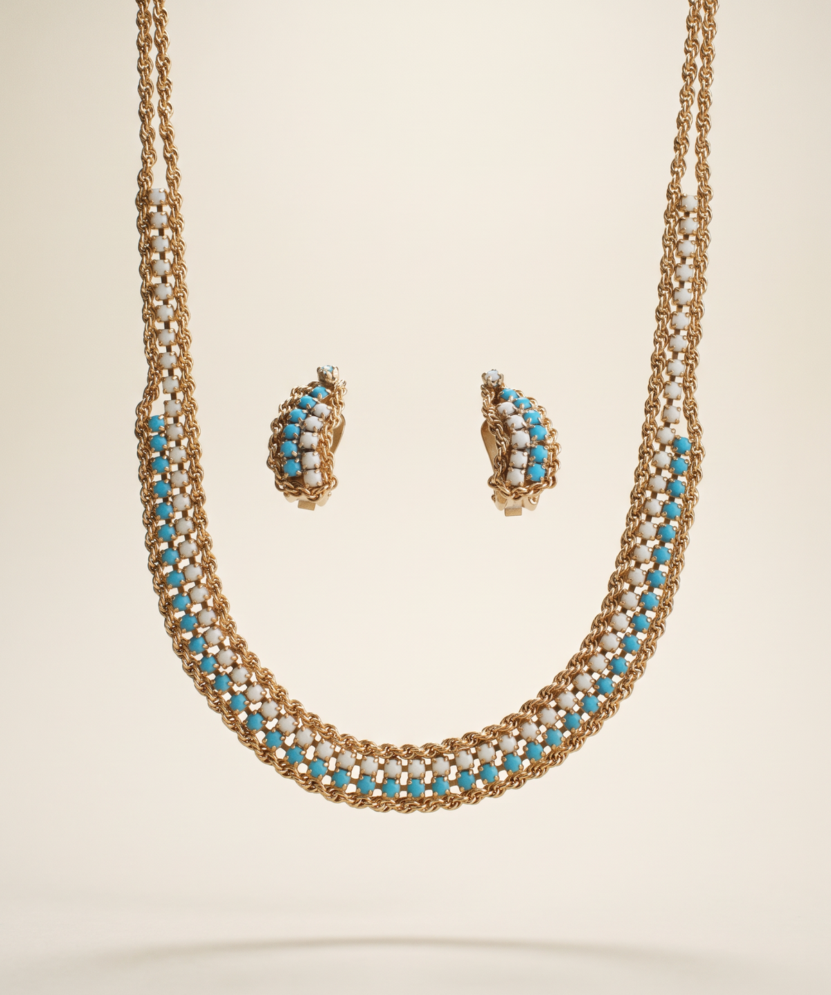 HOBE Turquoise and White Stone Gold Mesh Necklace and Earrings Set