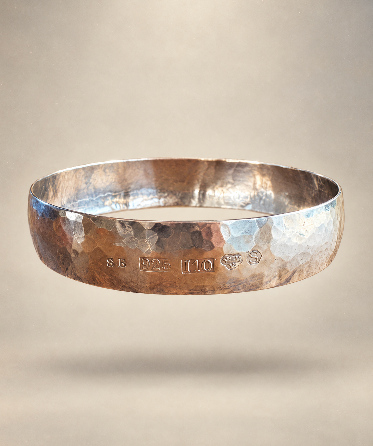 Hammered Bangle Sterling Silver Large Marked 925 I10 S