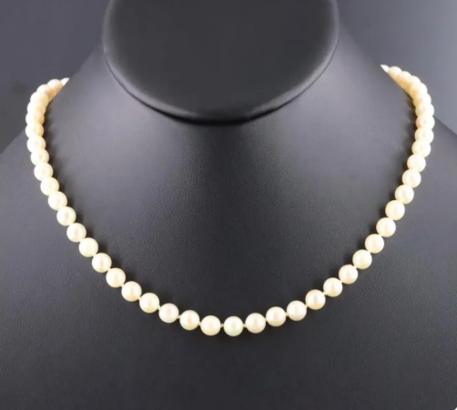 Pearl Necklace with 14K White Gold Clasp